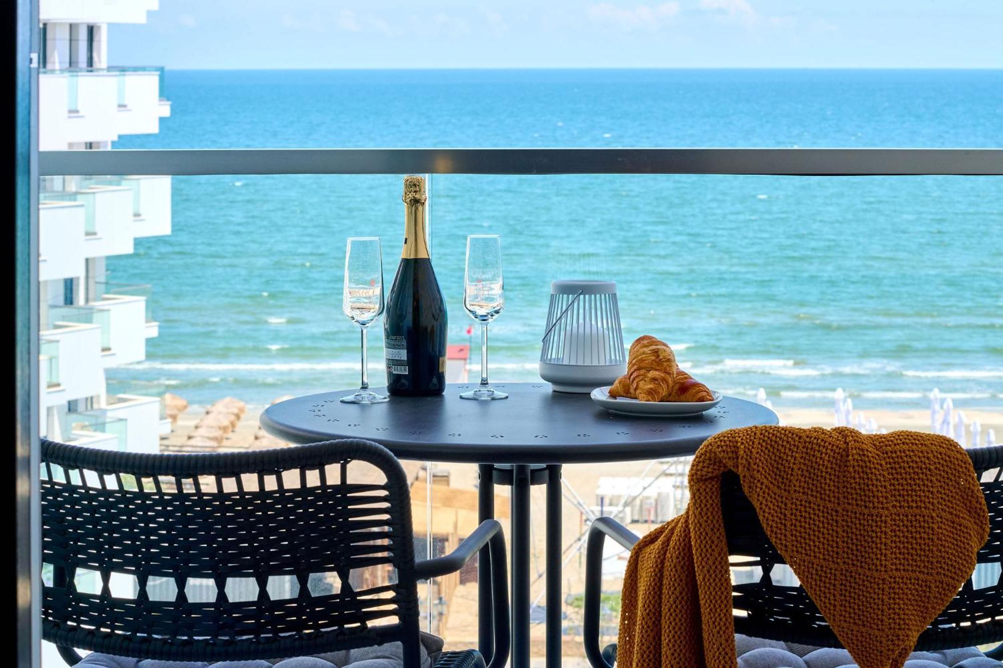 Mira Studio In Infinity Beach Resort - Parking Mamaia Exterior foto